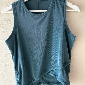 Lululemon Do the Twist